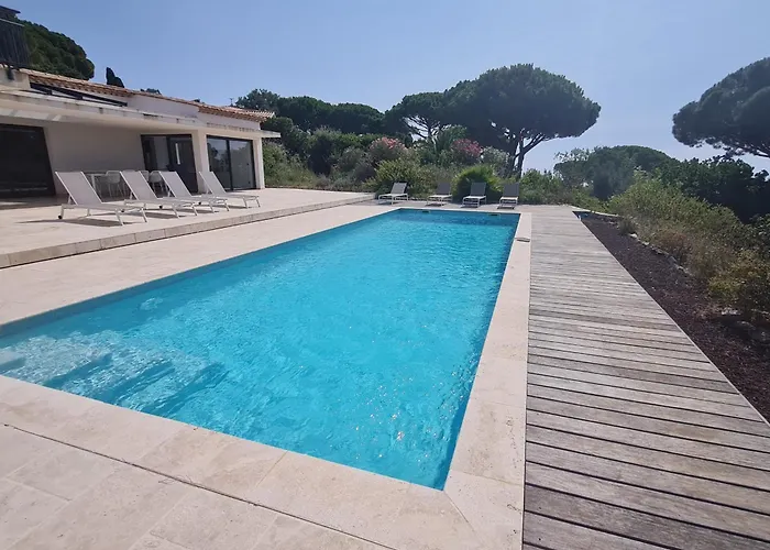 6 Pieces Climatisee Avec Piscine Privee A - Fr-1-780-67 Villa