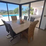 Villa Climatisée 6 Pièces Avec Piscine Privée, 5 Chambres, Domaine De La Nartelle - Fr-1-780-67 Sainte-Maxime
