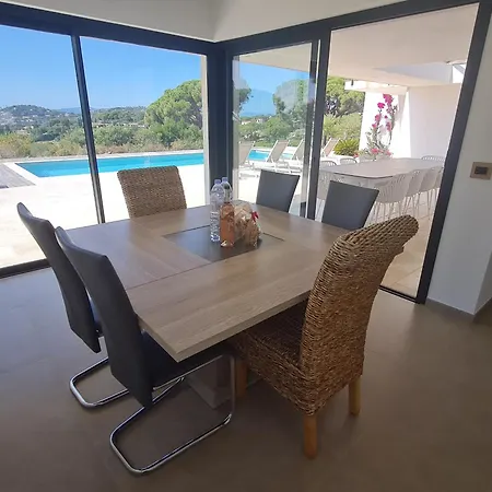 Villa 6 Pieces Climatisee Avec Piscine Privee A Sainte-Maxime