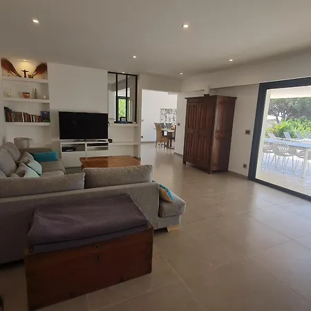 Villa Climatisée 6 Pièces Avec Piscine Privée, 5 Chambres, Domaine De La Nartelle - Fr-1-780-67