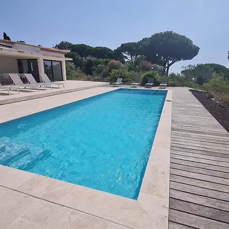 Climatisée 6 Pièces Avec Piscine Privée, 5 Chambres, Domaine De La Nartelle - Fr-1-780-67 Villa