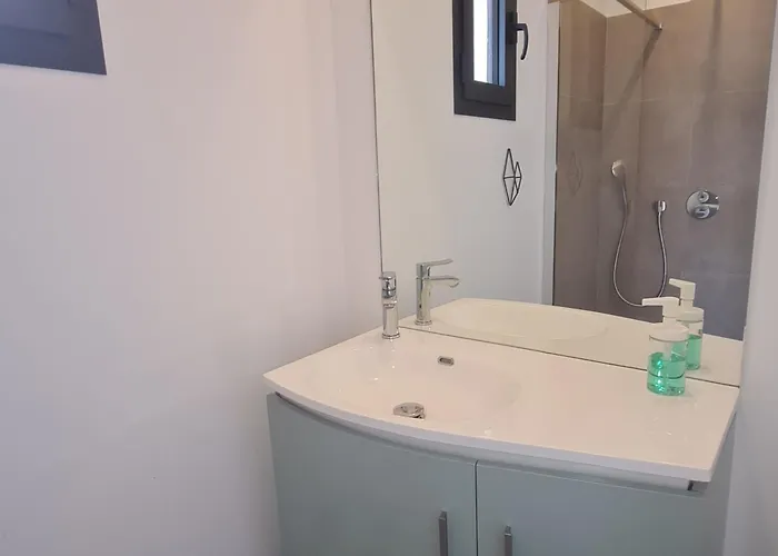 Villa 6 Pieces Climatisee Avec Piscine Privee A - Fr-1-780-67