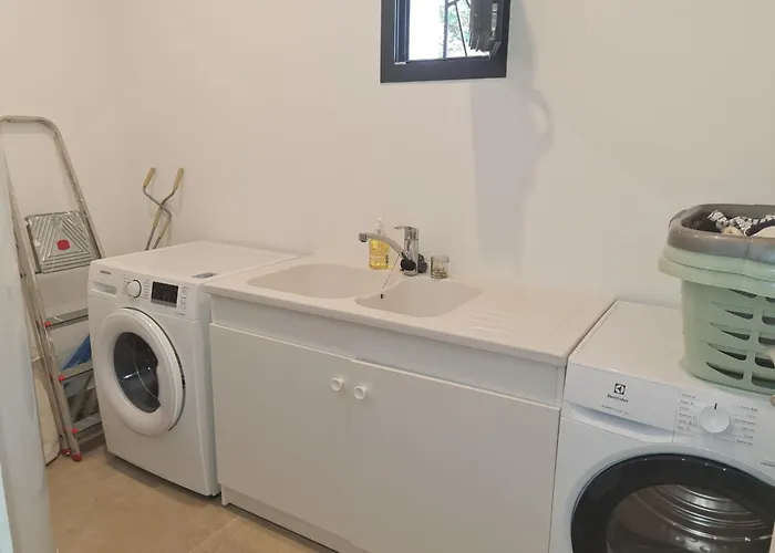 Climatisée 6 Pièces Avec Piscine Privée, 5 Chambres, Domaine De La Nartelle - Fr-1-780-67 Villa *