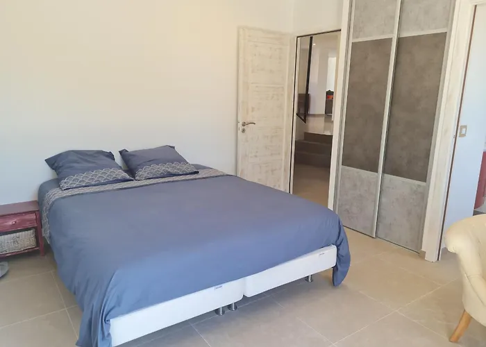 Climatisée 6 Pièces Avec Piscine Privée, 5 Chambres, Domaine De La Nartelle - Fr-1-780-67 * Sainte-Maxime